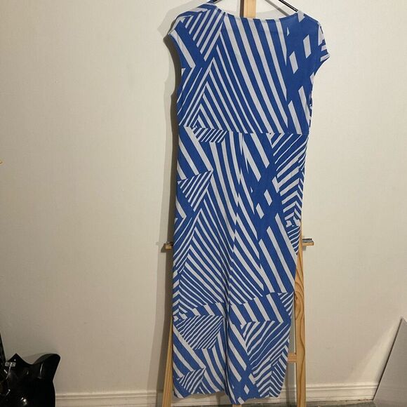 Chico’s travelers classic blue white angled striped maxi dress stretchy size one - Picture 5 of 9